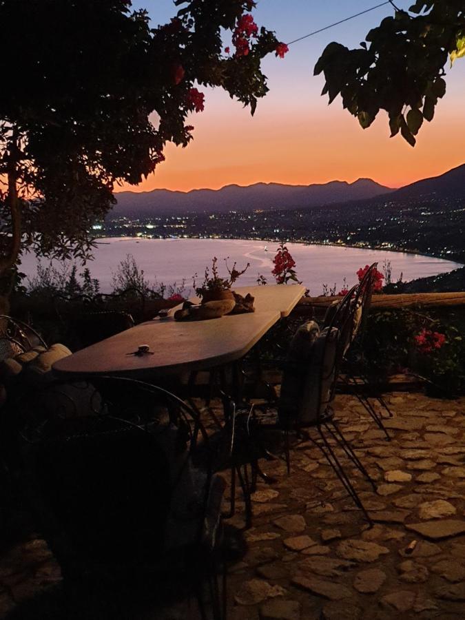 Unique View Apartment Каламата Экстерьер фото