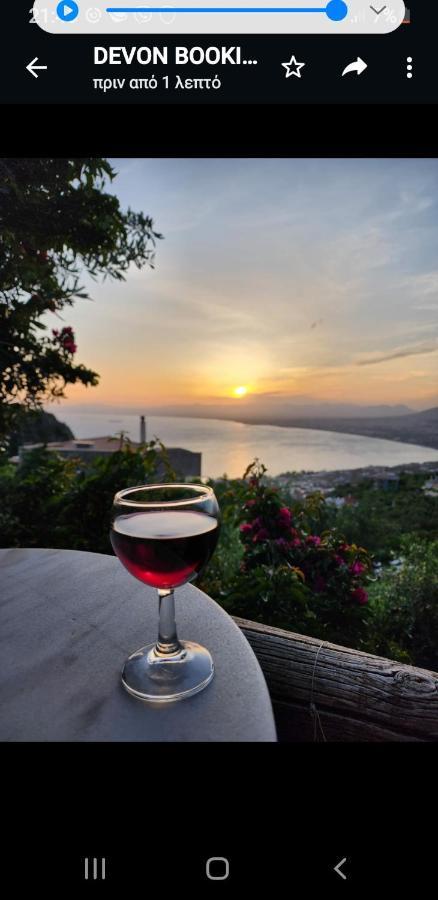 Unique View Apartment Каламата Экстерьер фото