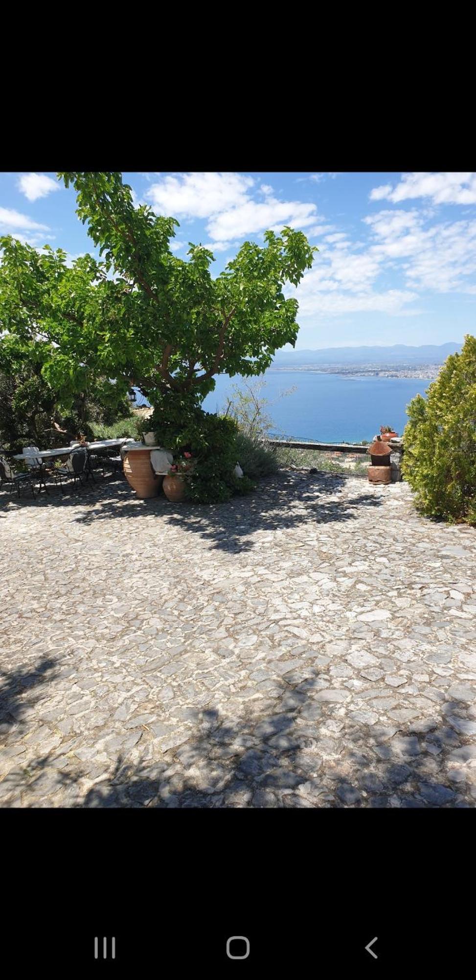 Unique View Apartment Каламата Экстерьер фото